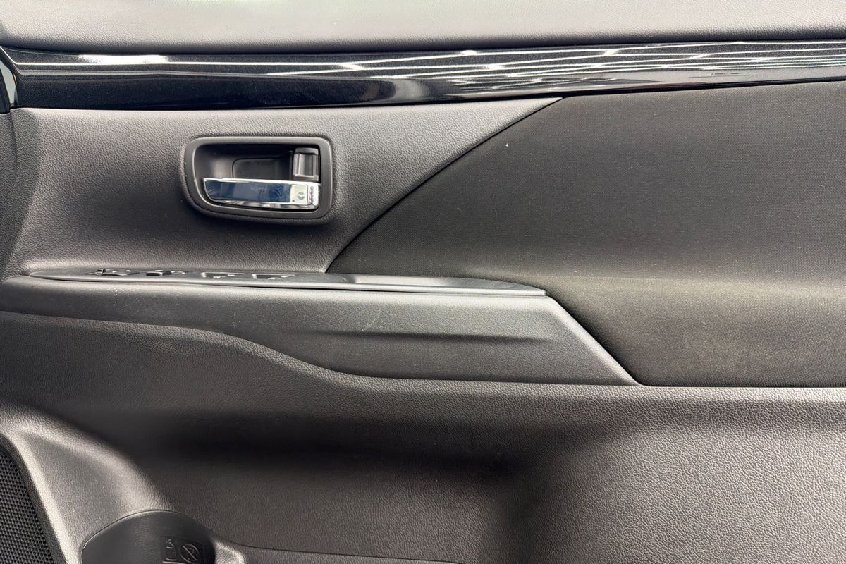 2020 Mitsubishi Outlander ES ZL