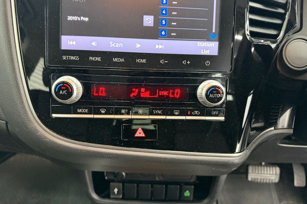2020 Mitsubishi Outlander ES ZL