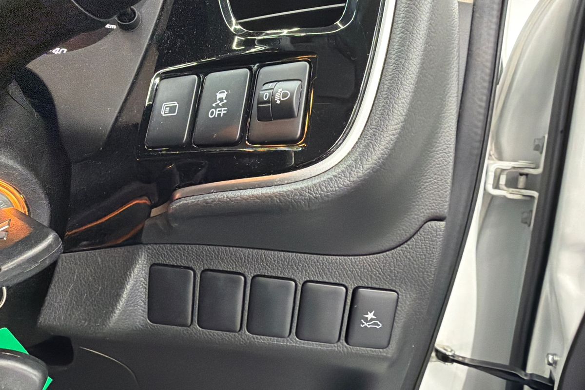 2020 Mitsubishi Outlander ES ZL