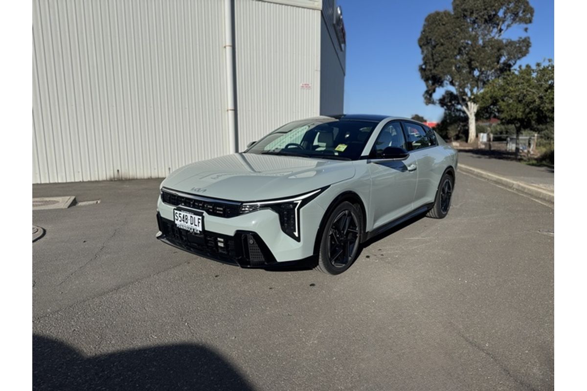2025 Kia K4 GT-Line CL4m