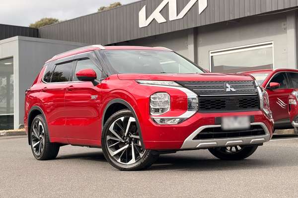 2024 Mitsubishi Outlander PHEV Exceed ZM