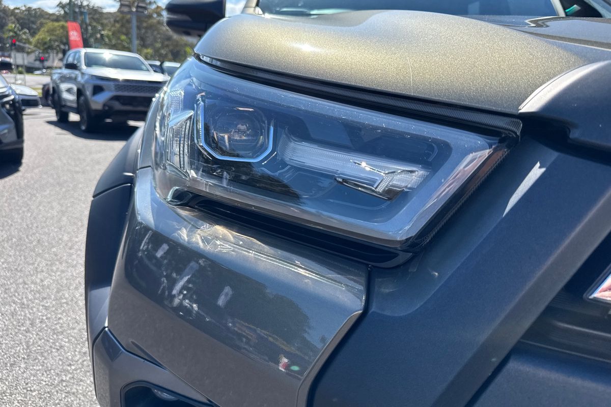 2023 Toyota Hilux Rogue GUN126R 4X4