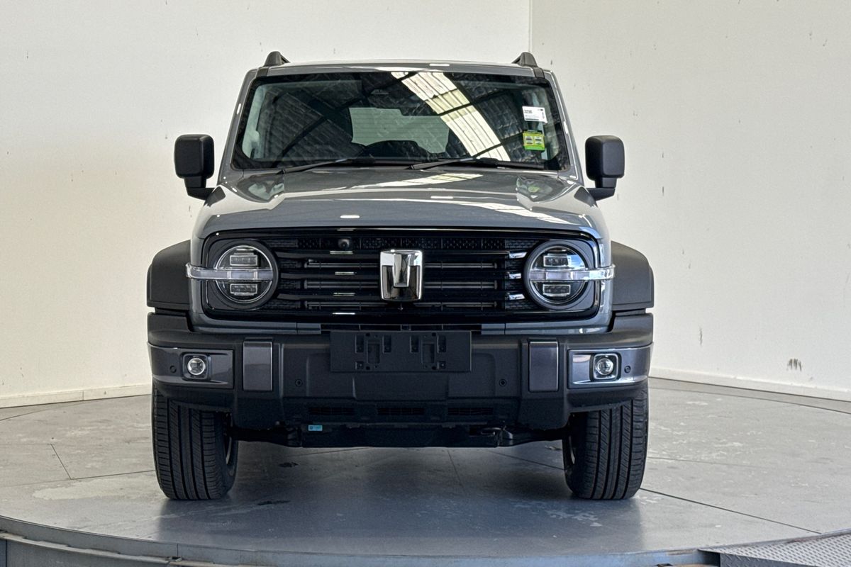 2026 GWM Tank 300 Ultra Hi4-T PHEV P01