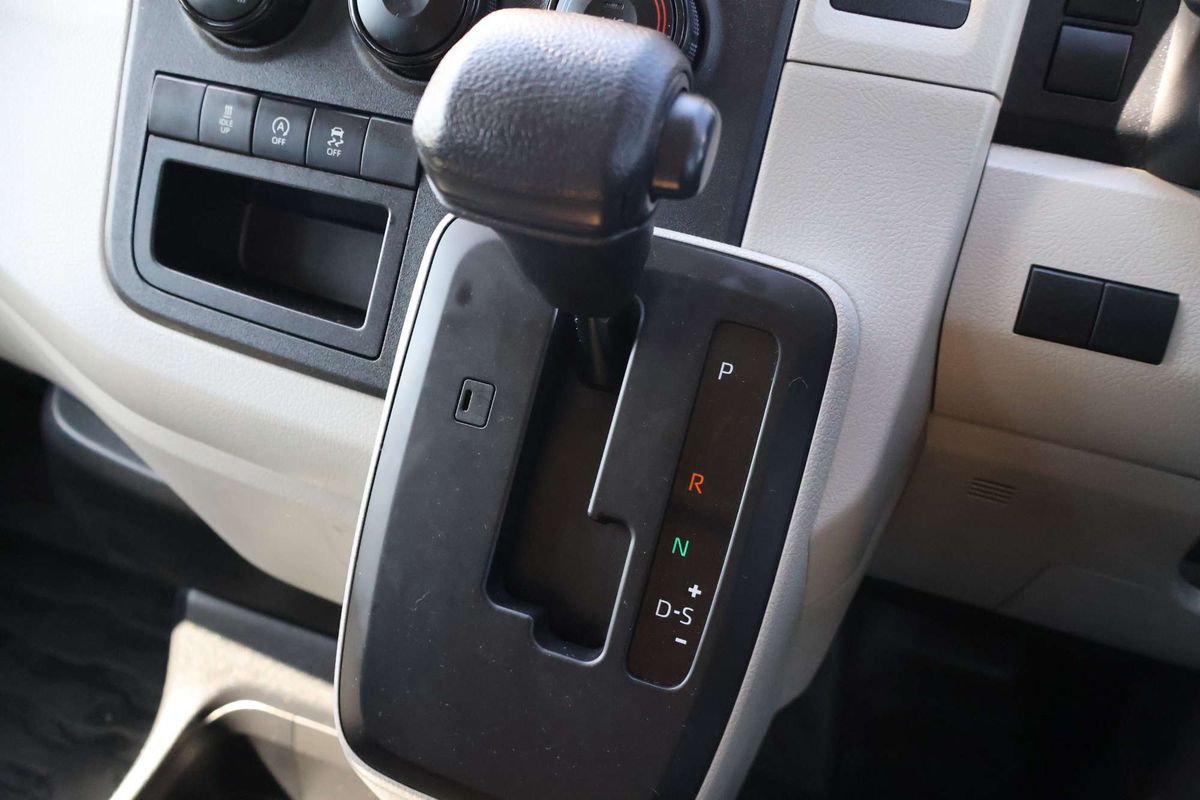2024 Toyota Hiace GDH300R LWB