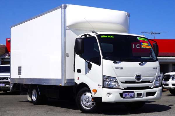 2022 Hino 300 Series 616 MWB