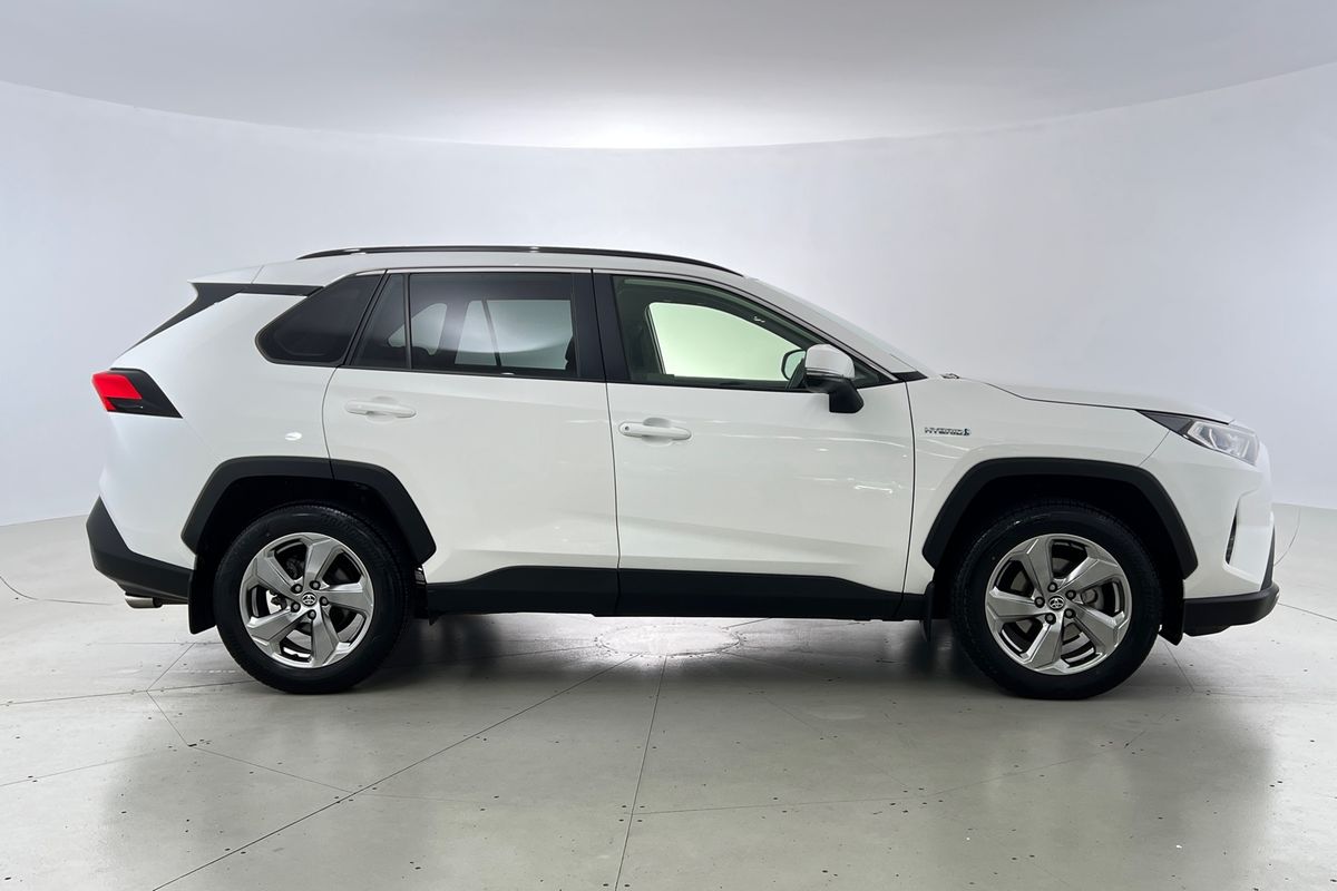 2021 Toyota RAV4 GXL AXAH52R