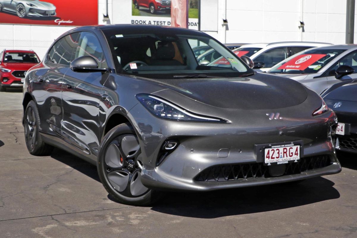 2025 MG IM6 Premium S12L