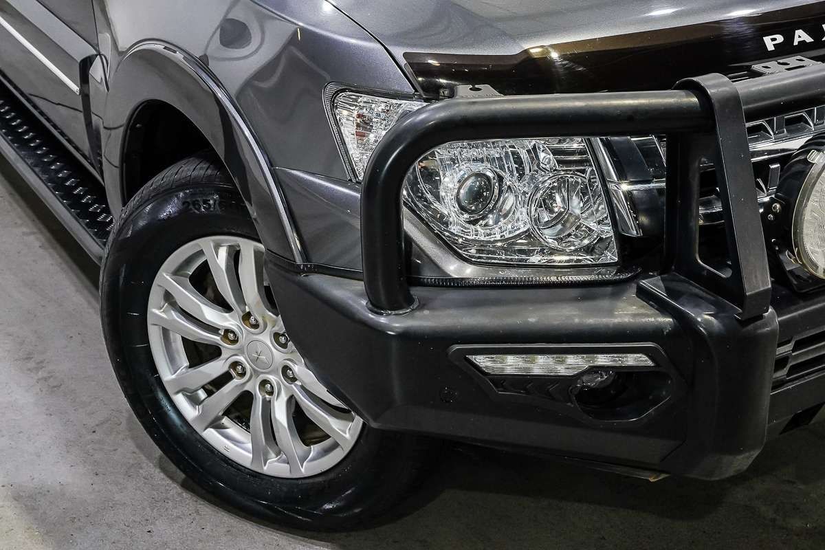2020 Mitsubishi Pajero Exceed NX