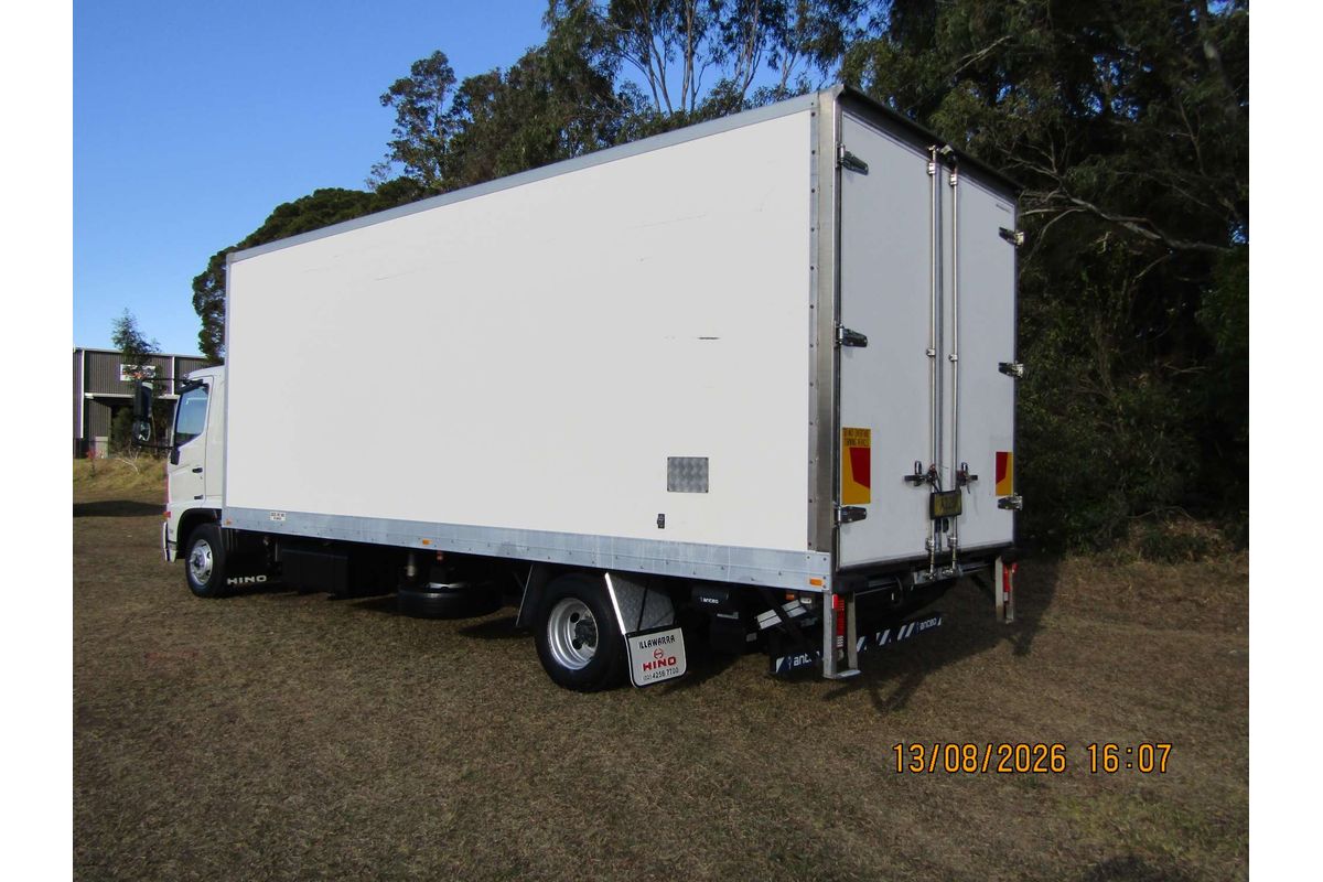 2017 Hino 500 Series FD1124 XLWB PROSHIFT 6 FD7J 4x2 image 3