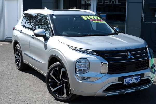 2023 Mitsubishi Outlander Exceed ZM