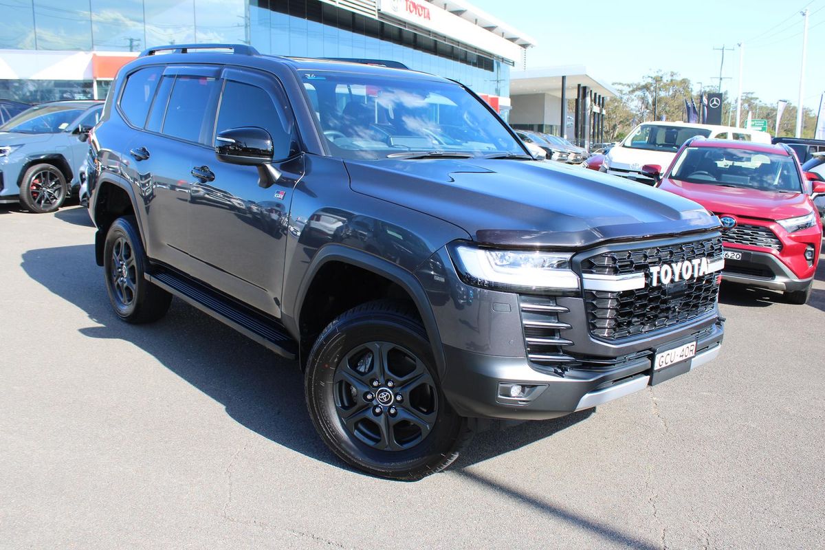 2024 Toyota Landcruiser GR Sport FJA300R