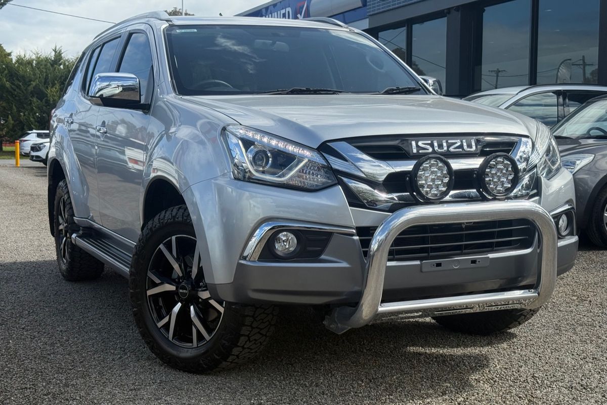 2021 Isuzu MU-X LS-T