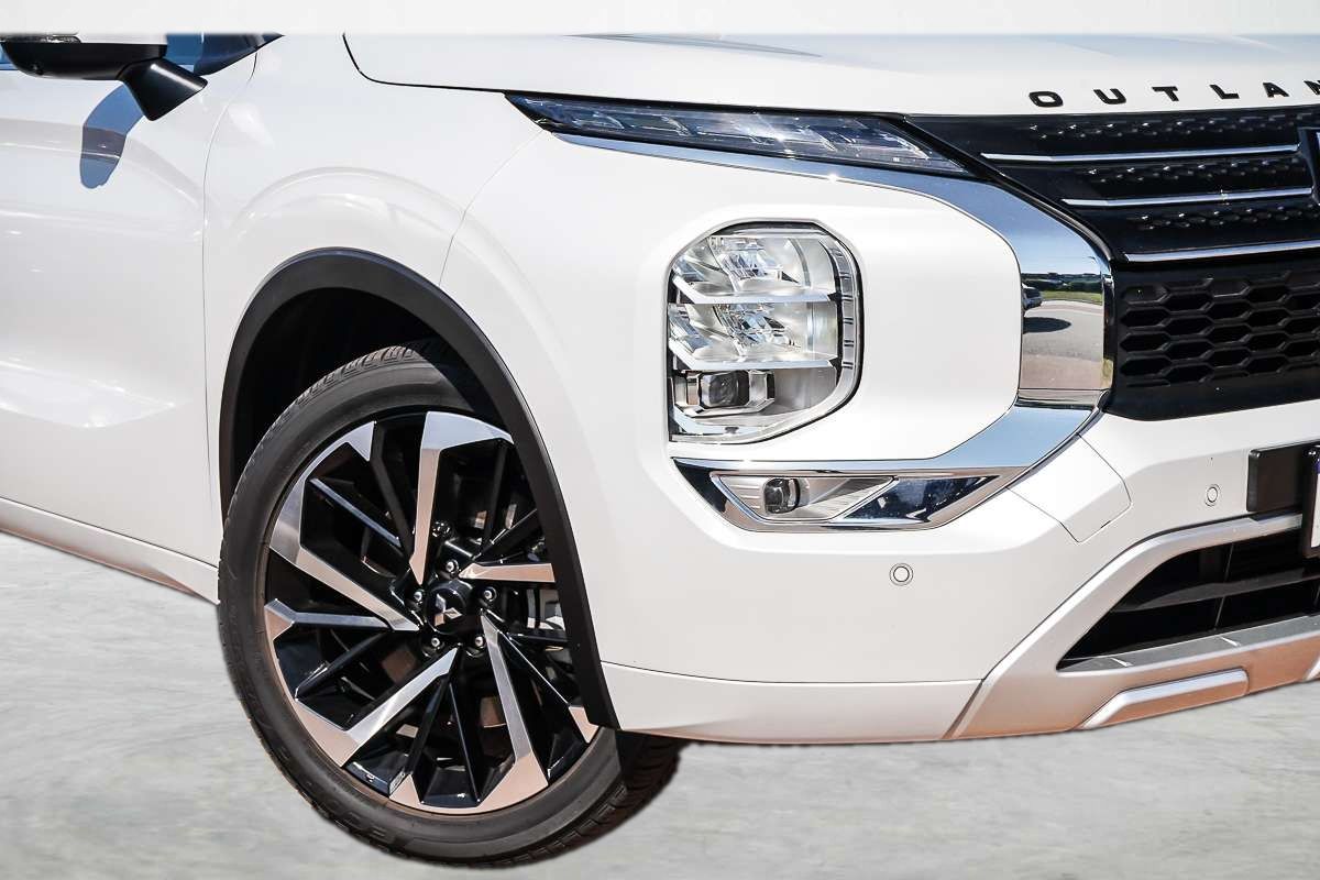 2024 Mitsubishi Outlander Exceed Tourer ZM