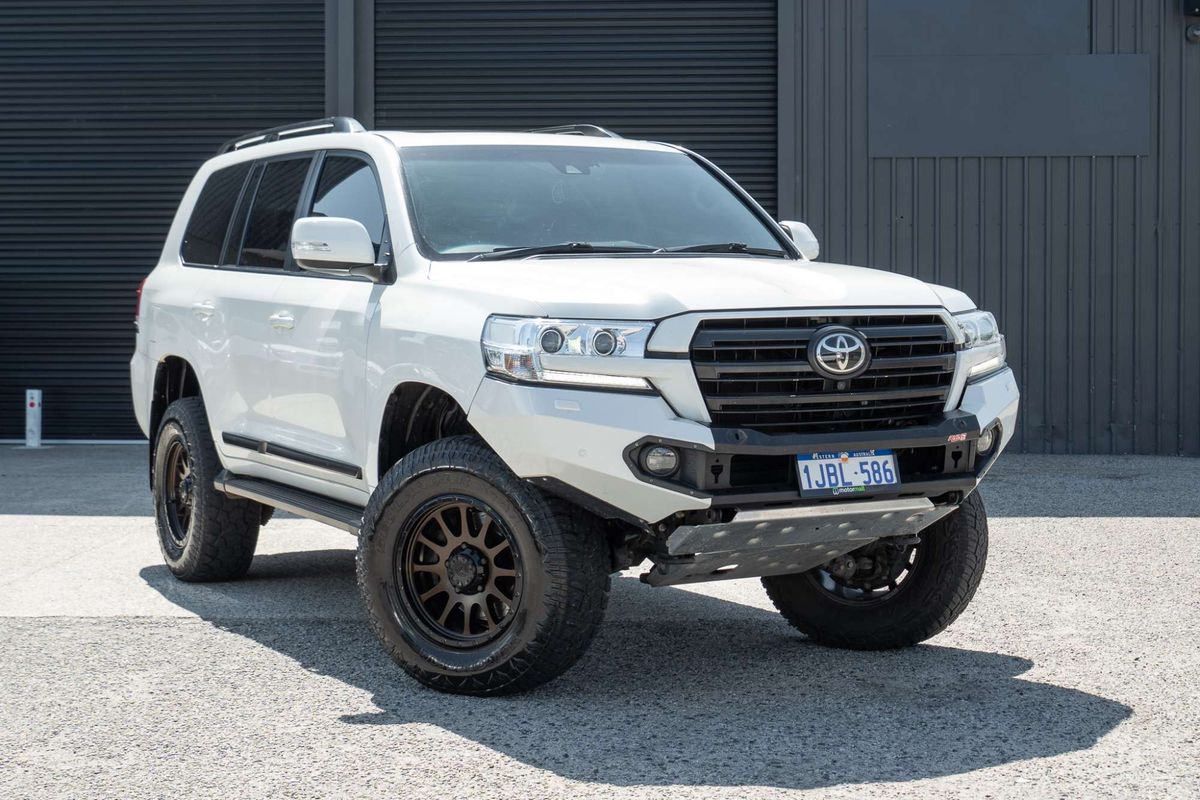 2016 Toyota Landcruiser Sahara VDJ200R