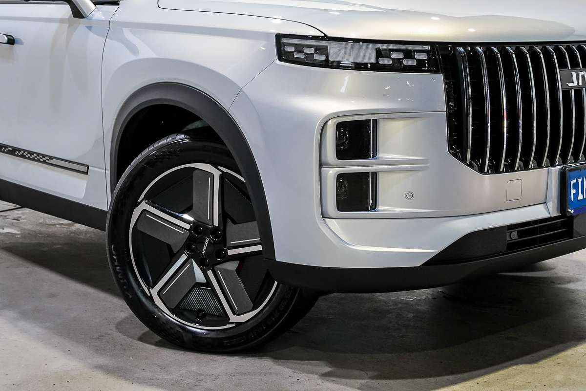 2025 OMODA JAECOO J7 SHS Track