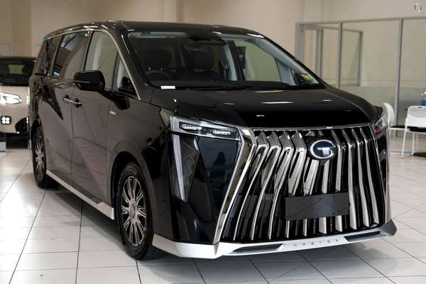 2026 GAC M8 PHEV Luxury