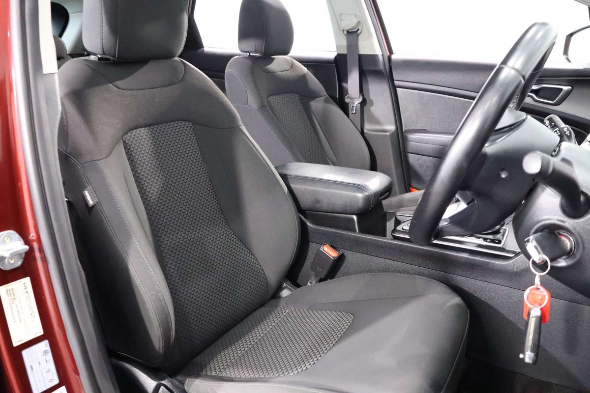2022 Kia Sportage S NQ5