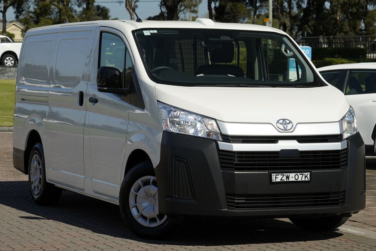2025 Toyota Hiace GDH300R LWB