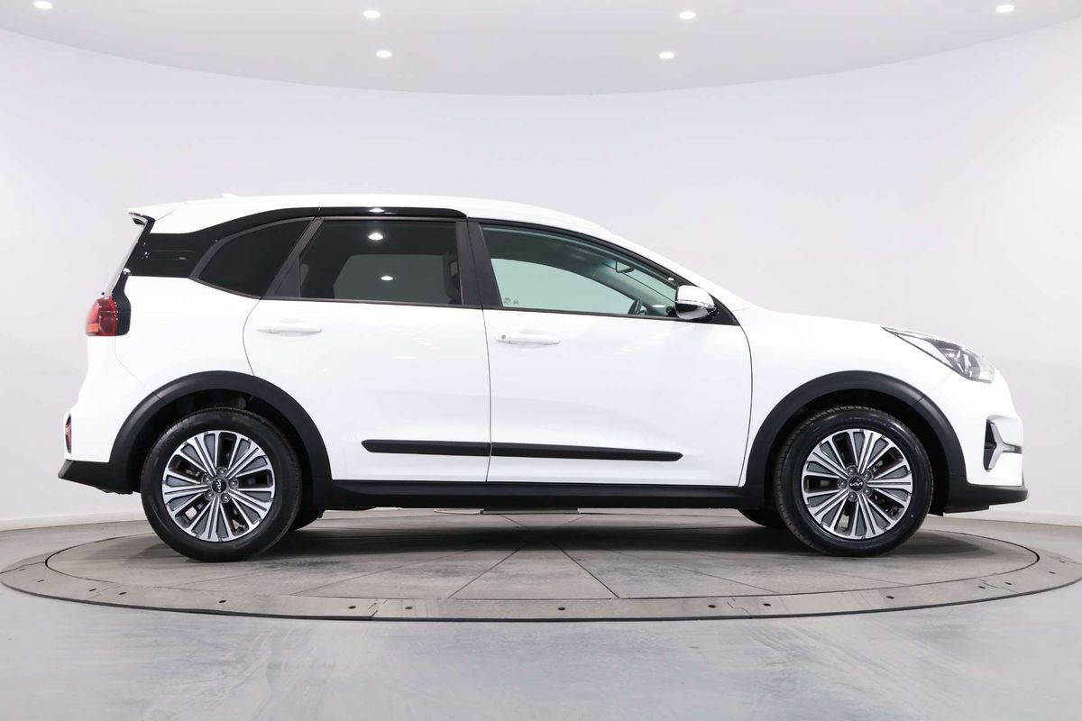 2022 Kia Niro HEV S SG2