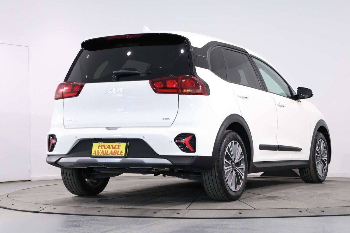 2022 Kia Niro HEV S SG2