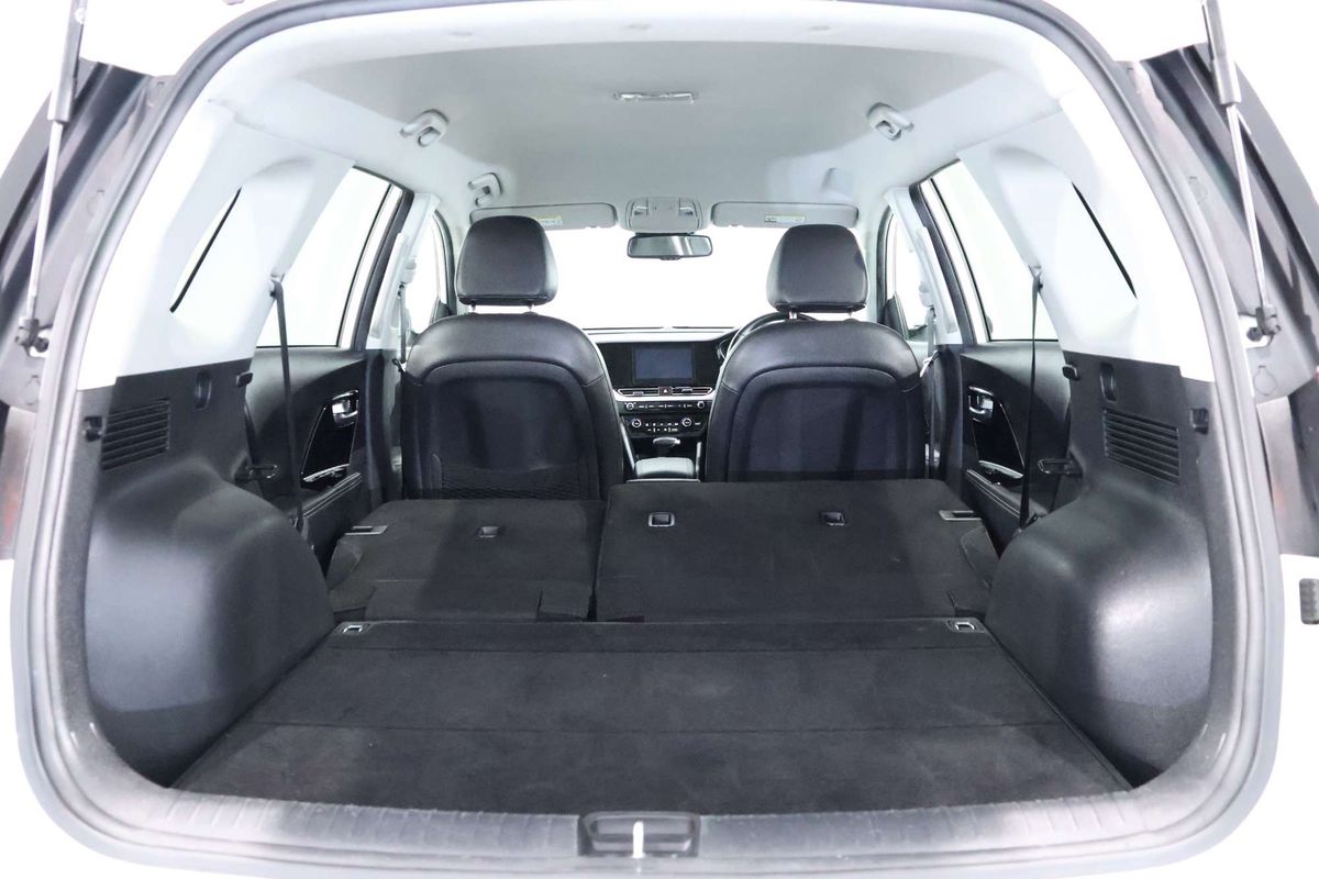 2022 Kia Niro HEV S SG2