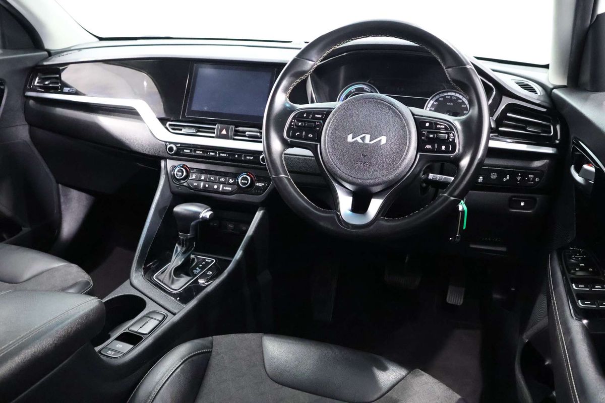 2022 Kia Niro HEV S SG2