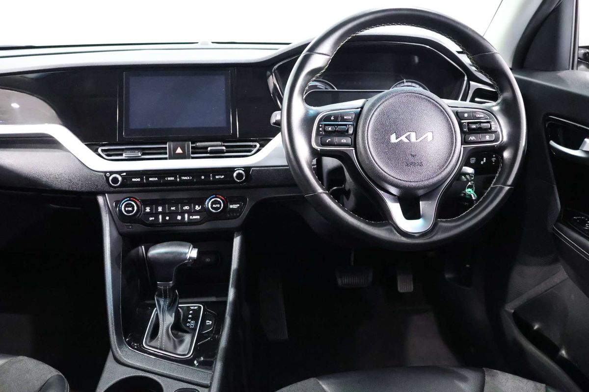 2022 Kia Niro HEV S SG2