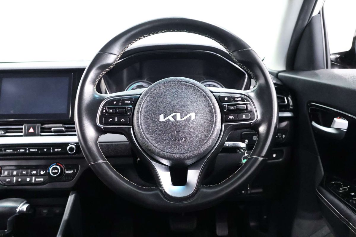 2022 Kia Niro HEV S SG2