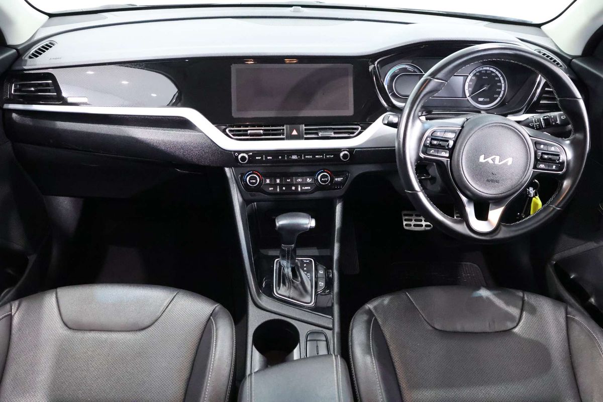 2021 Kia Niro Hybrid Sport DE