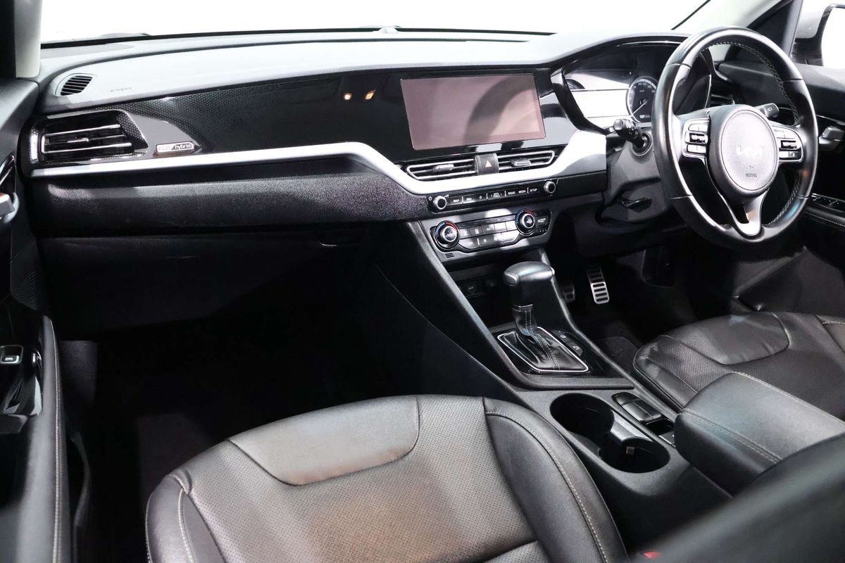 2021 Kia Niro Hybrid Sport DE