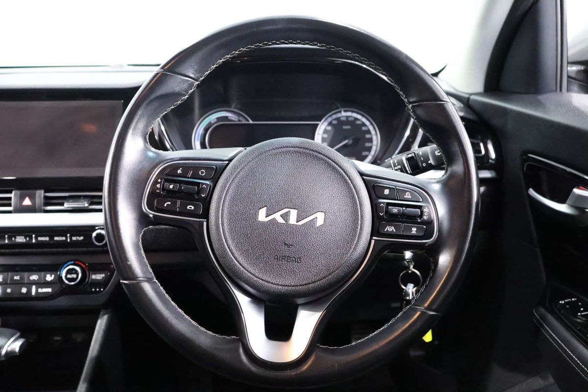 2021 Kia Niro Hybrid Sport DE