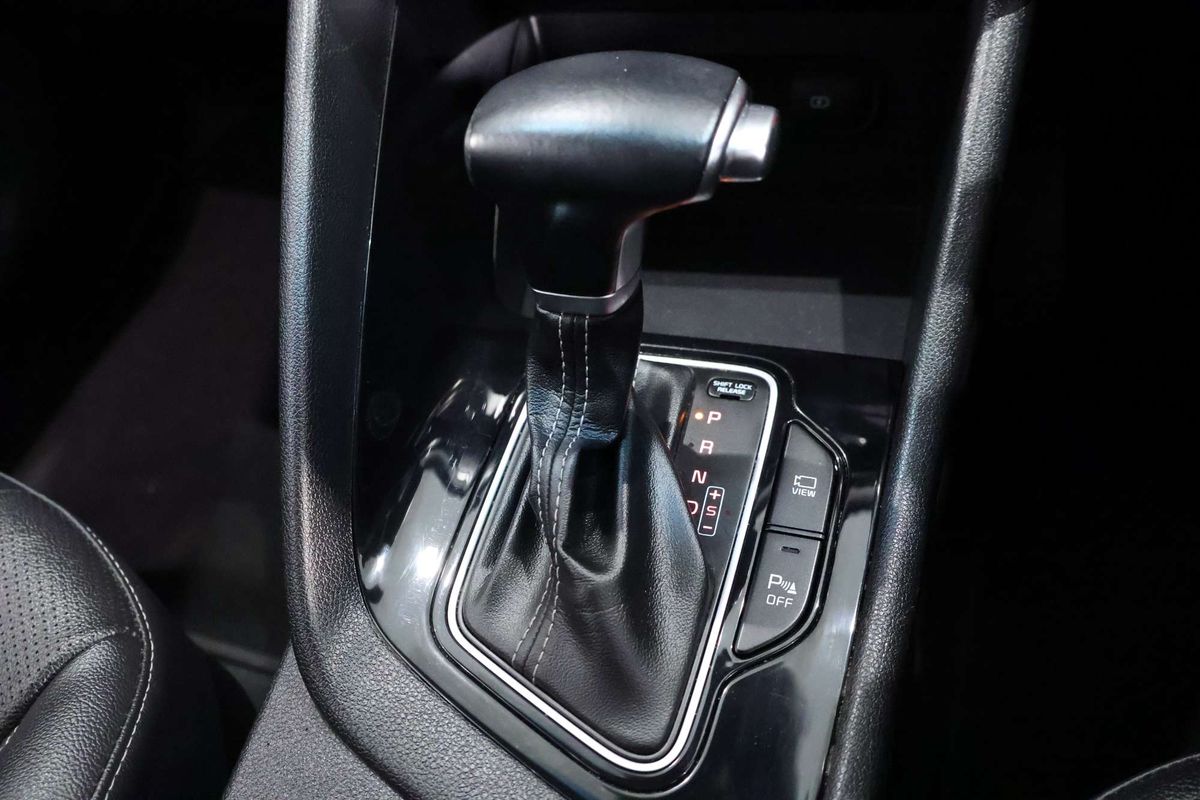 2021 Kia Niro Hybrid Sport DE
