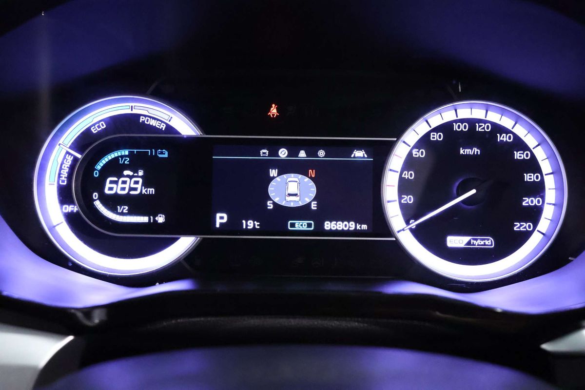 2021 Kia Niro Hybrid Sport DE