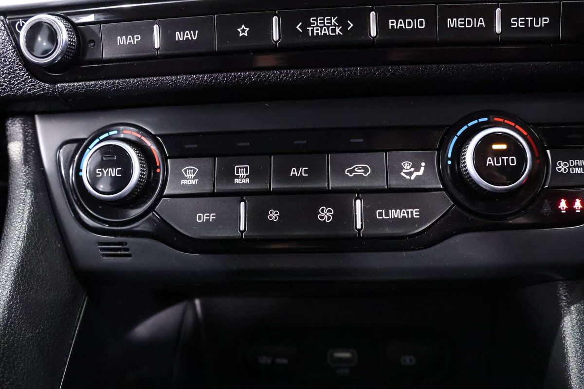 2021 Kia Niro Hybrid Sport DE