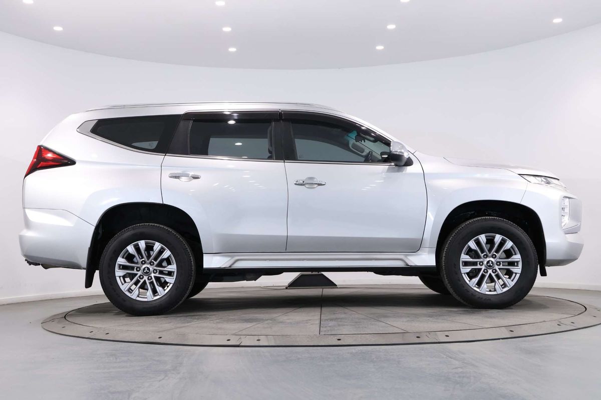 2021 Mitsubishi Pajero Sport GLX QF
