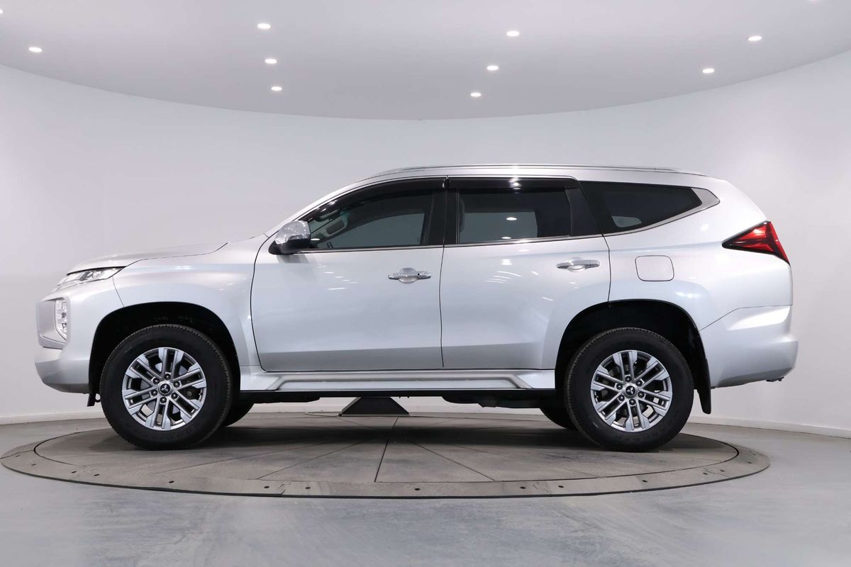 2021 Mitsubishi Pajero Sport GLX QF