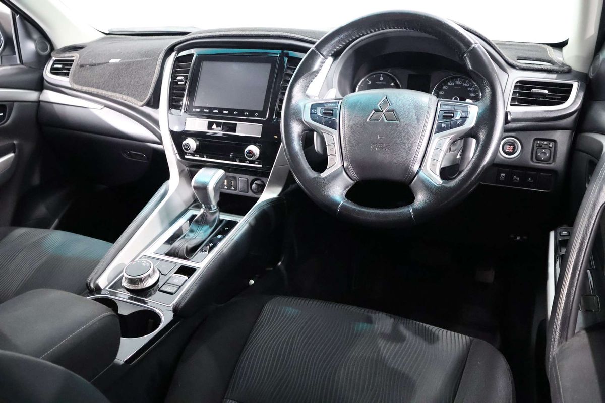 2021 Mitsubishi Pajero Sport GLX QF