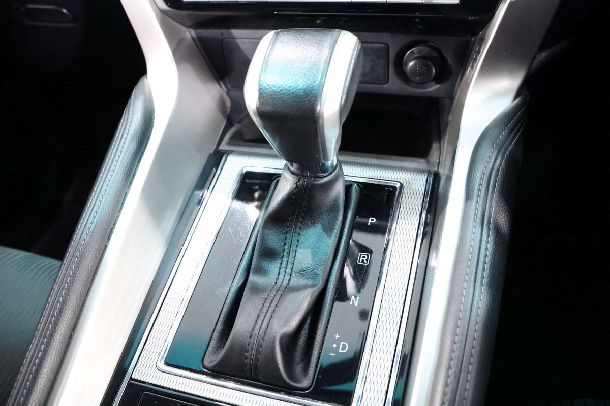 2021 Mitsubishi Pajero Sport GLX QF