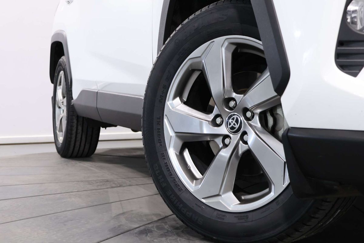 2021 Toyota RAV4 GXL AXAH54R