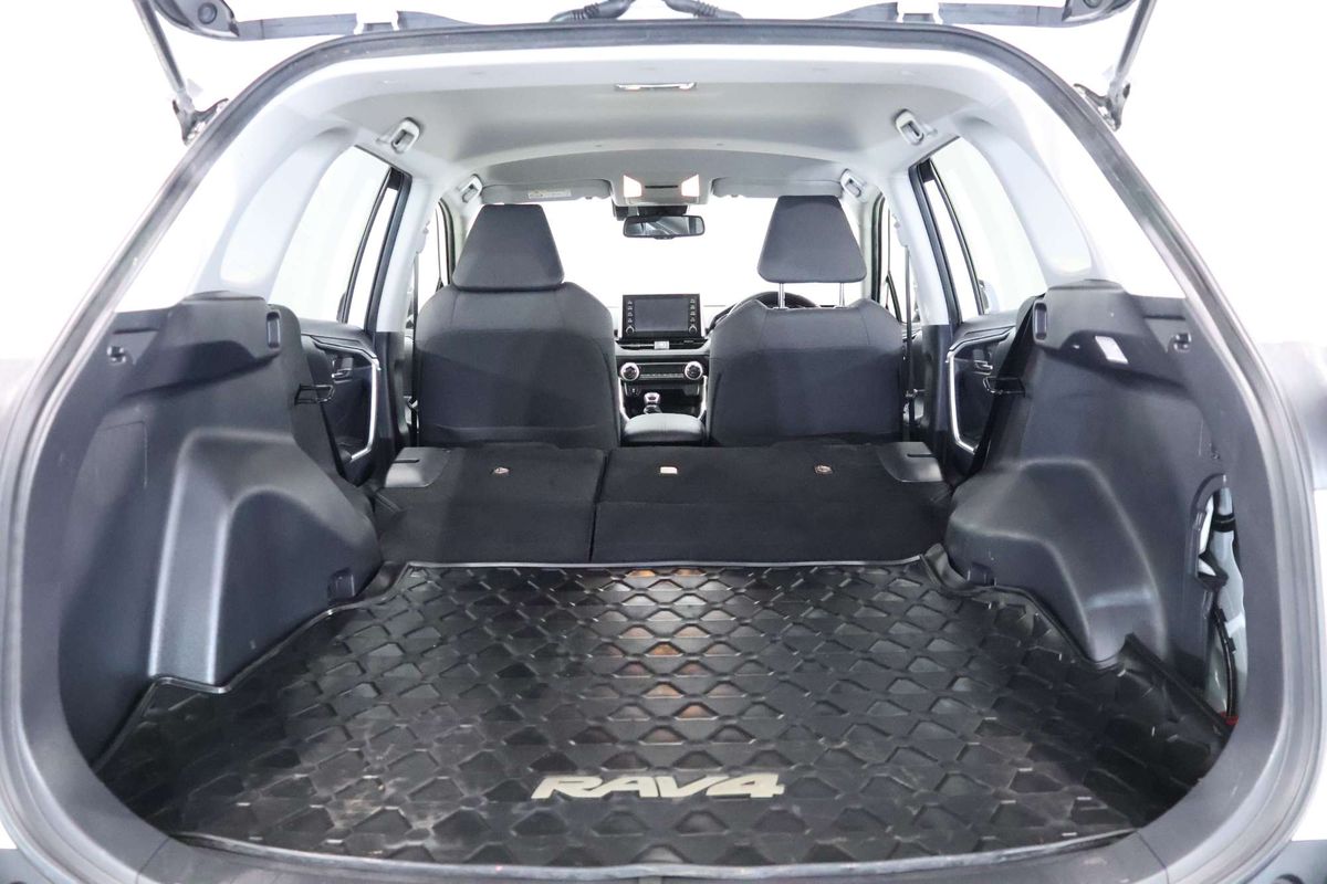 2021 Toyota RAV4 GXL AXAH54R