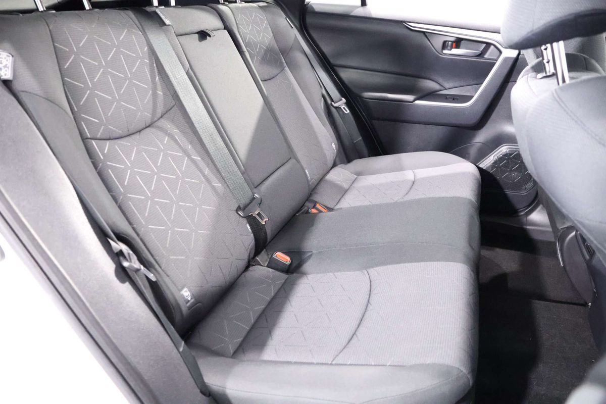 2021 Toyota RAV4 GXL AXAH54R
