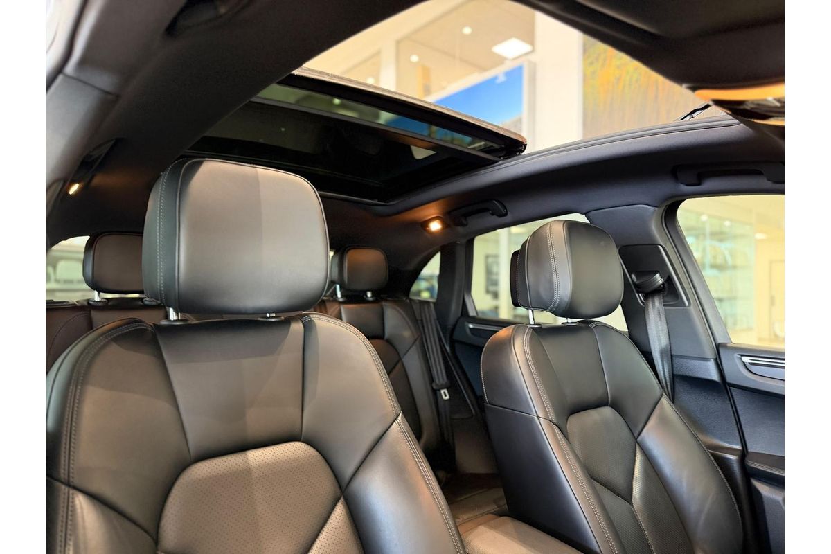 2021 Porsche Macan 95B