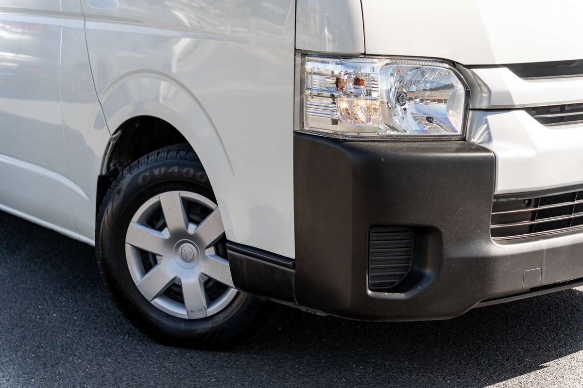 2017 Toyota Hiace Commuter KDH223R ELWB High Roof