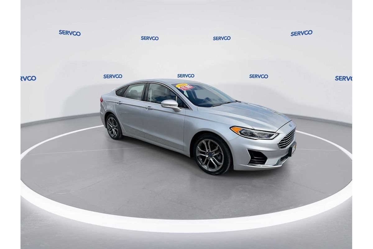 2019 Ford FUSION SEL