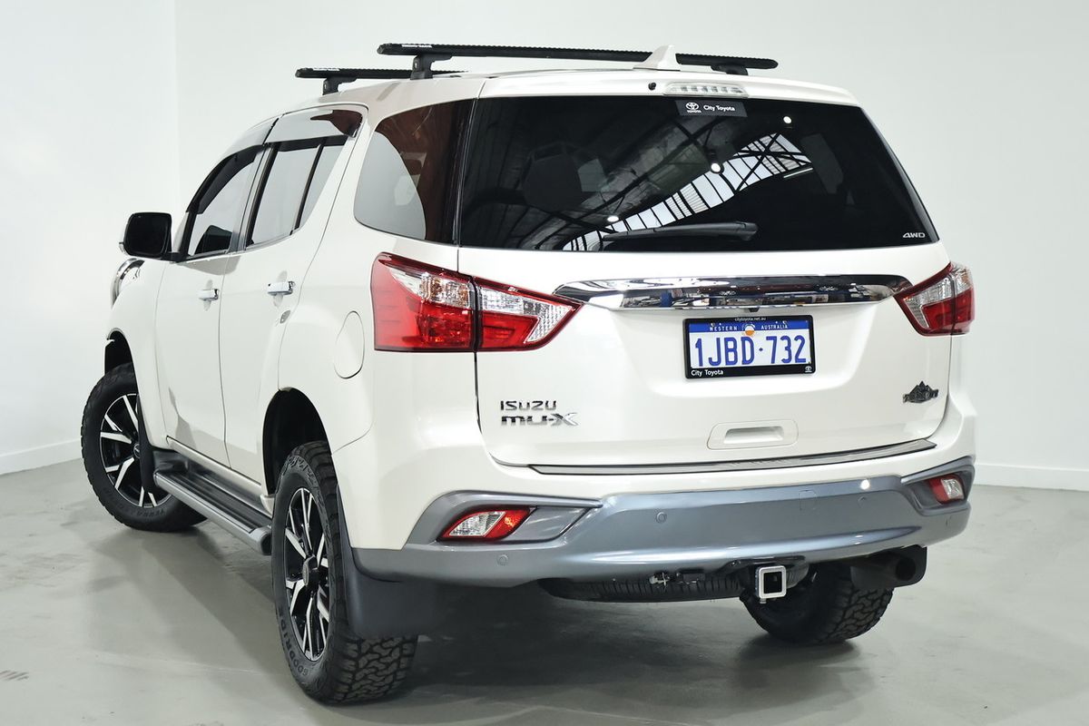 2021 Isuzu MU-X LS-U
