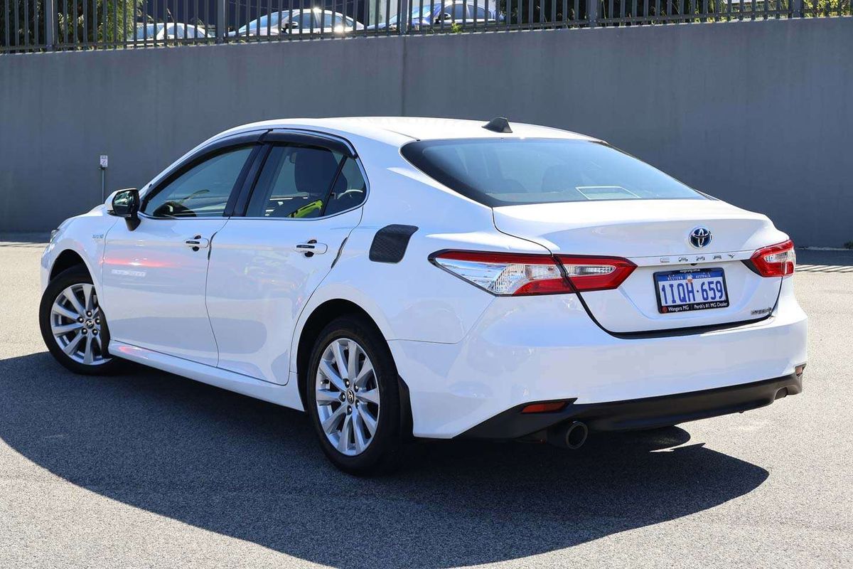 2020 Toyota Camry Ascent AXVH71R