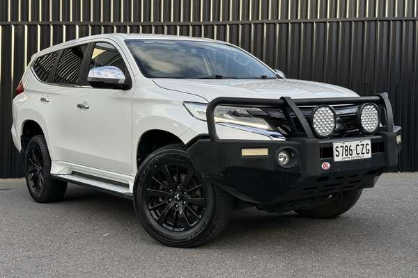 2018 Mitsubishi Pajero Sport Black Edition QE