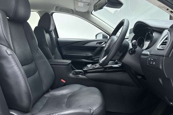 2020 Mazda CX-9 Touring TC thumb-12