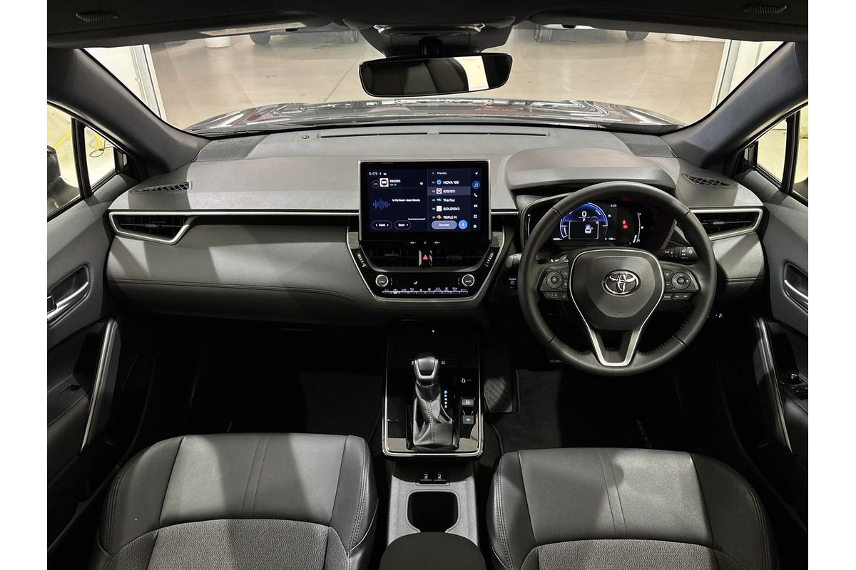 2025 Toyota Corolla Cross GXL MXGH10R
