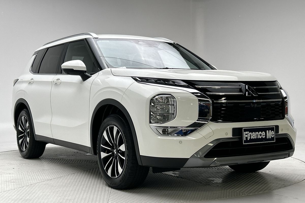 2025 Mitsubishi Outlander LS ZM